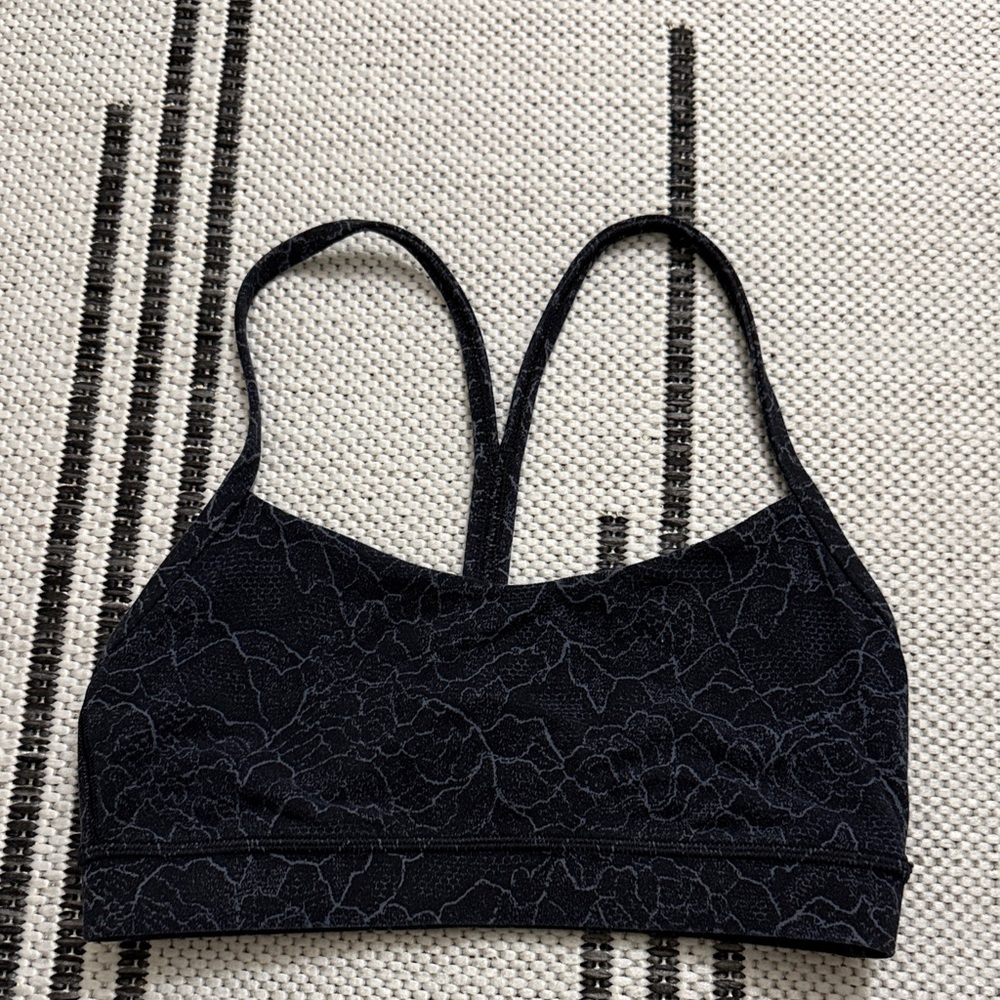 Lululemon Flow Y Bra